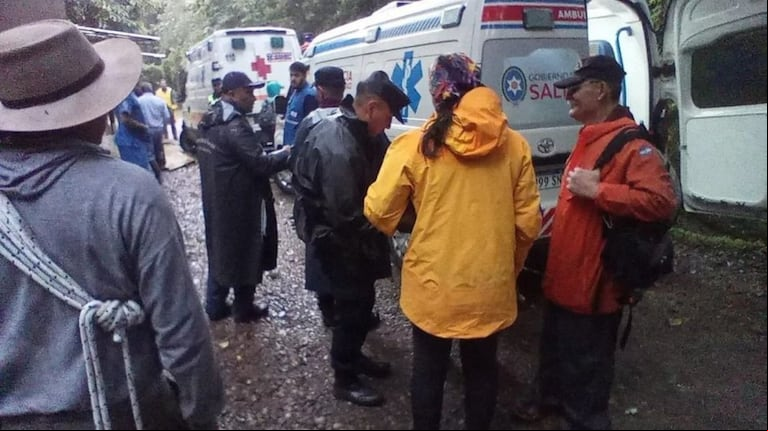 A las 5 de la mañana de este lunes, los turistas fueron localizados y se inició el descenso, que demandó entre tres y cuatro horas. (Foto: El Tribuno)