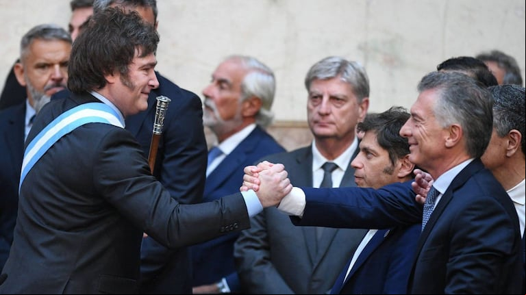 A pesar de las diferencias, el PRO y LLA avanzan con las negociaciones para ir juntos en PBA y lograr adhesiones a LLA para las nacionales. (Foto: NA)