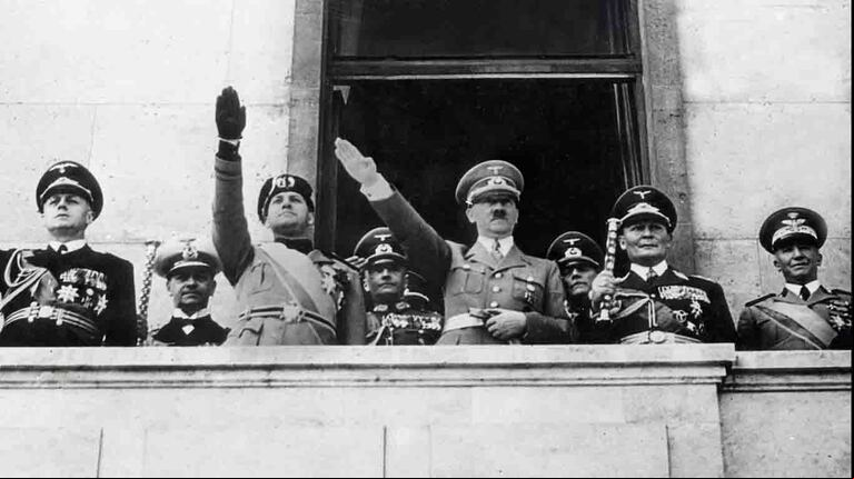 Adolf Hitler, unos meses antes de iniciar el peor combate bélico de la historia de la humanidad. (Foto: AFP/ PRESSE VOIR)