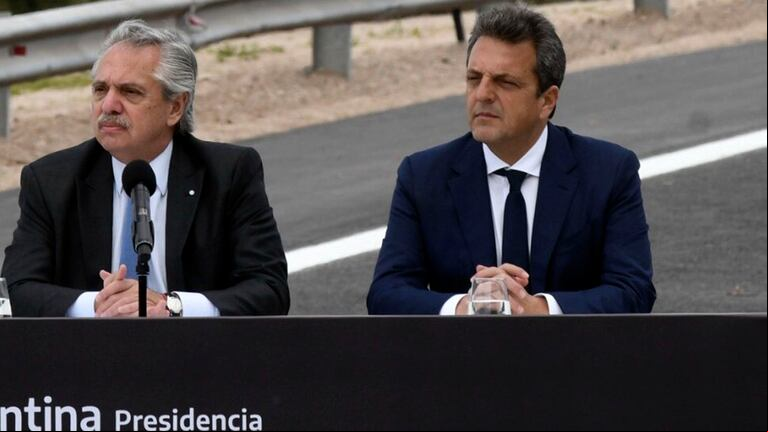 Alberto Fernández y Sergio Massa están reunidos en Casa Rosada. (Foto: Télam)