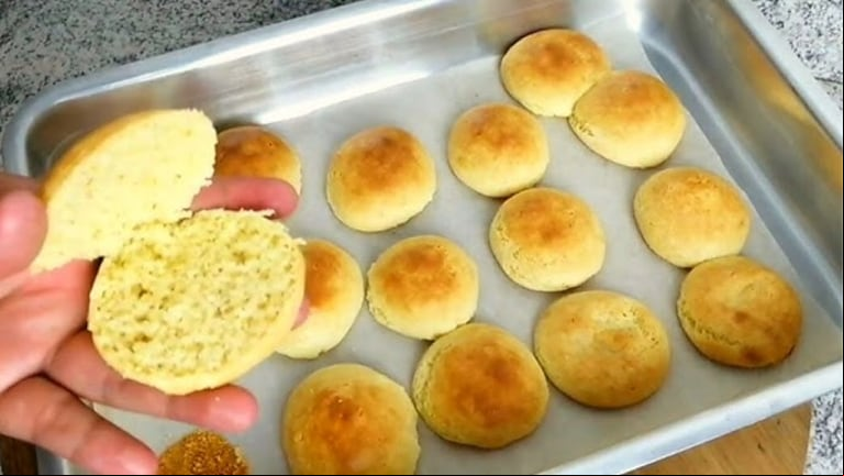 Así quedan los panes con leche en polvo (Foto: captura YouTube/ Gastronomía Feliz).