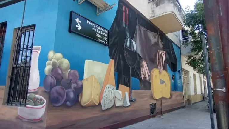 Así se ve por fuera el Almacén de Corro, una esquina ya tradicional en Villa Luro. Foto: Instagram @almacendecorro.