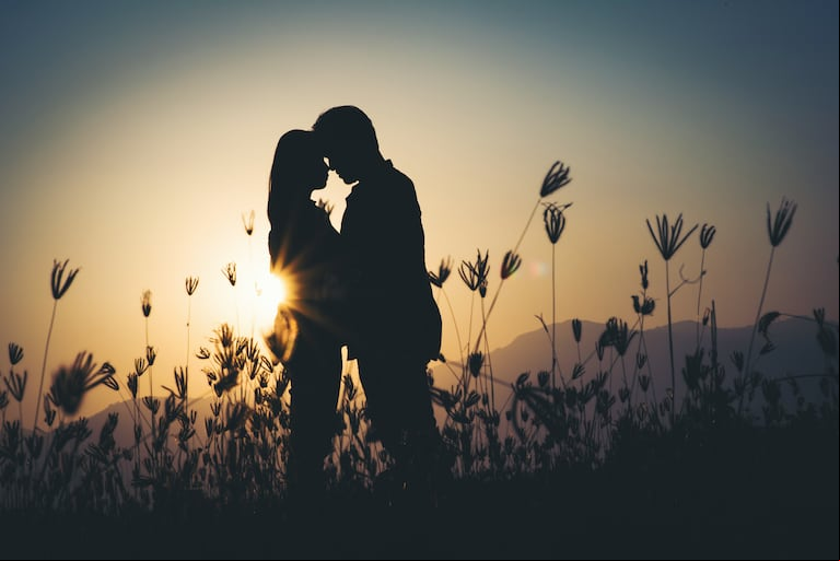 Bajo el amparo del amor, se llega a tolerar conductas tóxicas. (Foto: Adobe Stock)