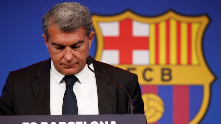 Barcelona sigue con la limpieza: le dio libertad de acción a dos figuras para poder registrar el contrato de Lionel Messi. (AFP)
