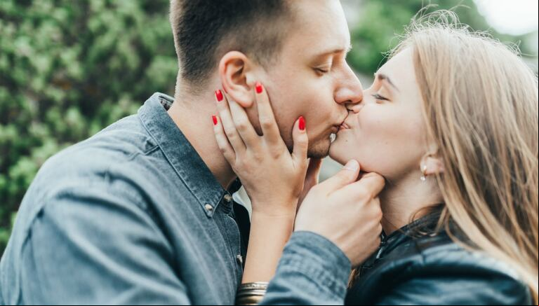 BESO. Cada 13 de abril se celebra el Día Internacional del Beso.