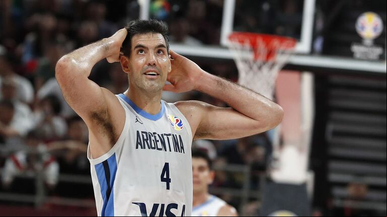 Boca le ofreció a Luis Scola jugar en el club, tras su excelente Mundial. (EFE)