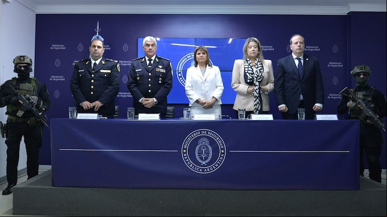 Bullrich comunicó la noticia en una conferencia de prensa. (Foto: Ministerio de Seguridad=