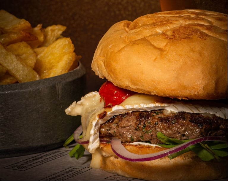 Burger de cordero (Instagram/ desarmaderobar y desarmadero_session)