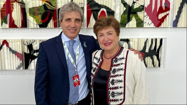 Caputo se reunió en Brasil con la jefa del FMI, Kristalina Georgieva. (Foto: X / @Luiscaputoar)