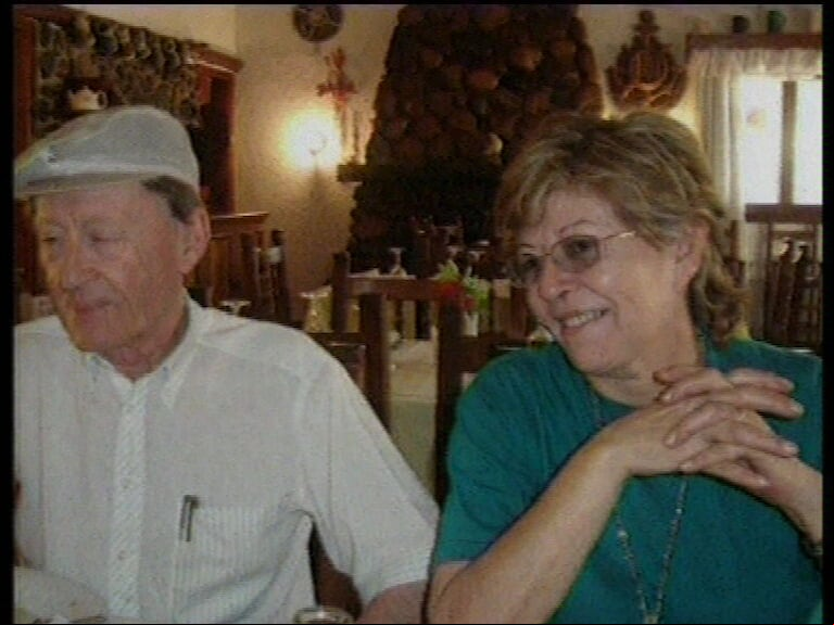 Carlos Curi y su esposa, Marcelina Vizgarra, fueron asesinados a puñaladas. (Foto: captura TN).