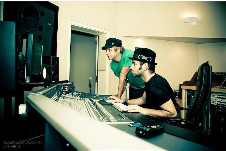 Cerati junto al productor Héctor Castillo (Foto: Cerati.com).