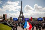 Ceremonia de entrega de la bandera de Tokio a Francia para los Juegos Olímpicos (Foto: Reuters).