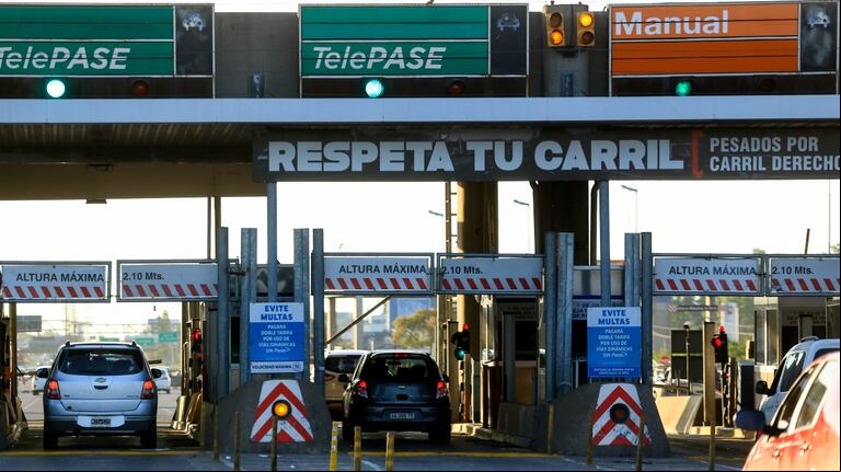Cómo evitar la estafa virtual que afecta a los s del TelePASE y vacía tu cuenta bancaria en segundos (Foto: Marcelo Capece/NA)