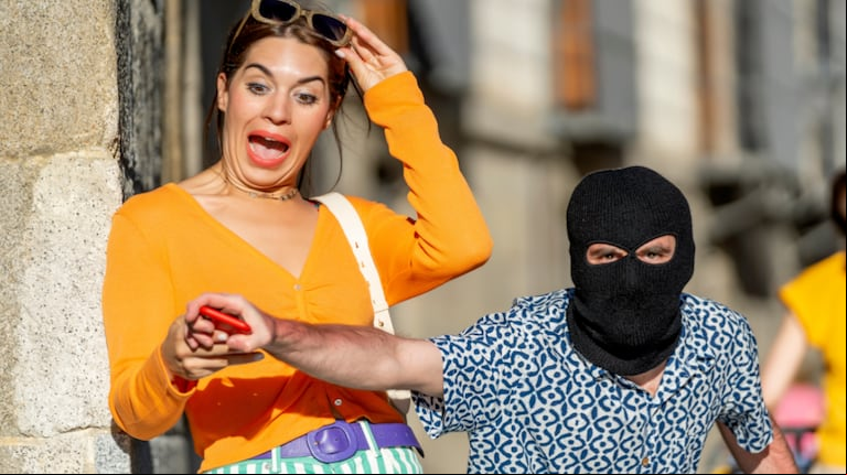 Cómo proteger tu información si te roban el celular desbloqueado. (Foto: AdobeStock)