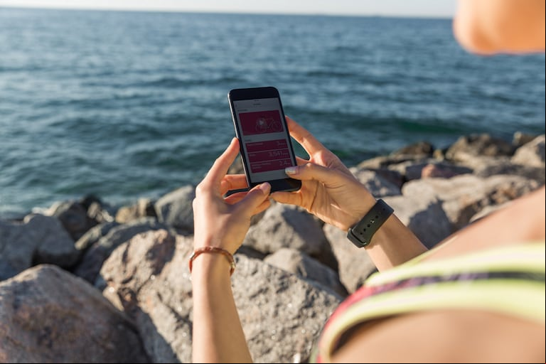 Cómo proteger tus datos durante las vacaciones (Foto: freepik)