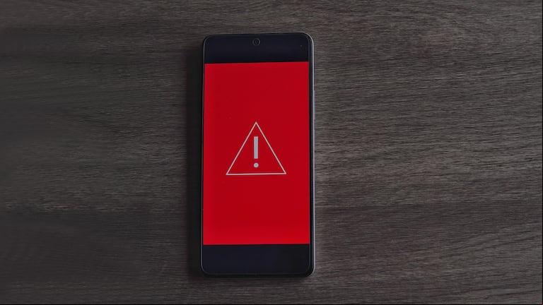Conocé cómo funciona este tipo de estafa y qué hacer si la instalaste por error. (Foto: Adobe Stock)
