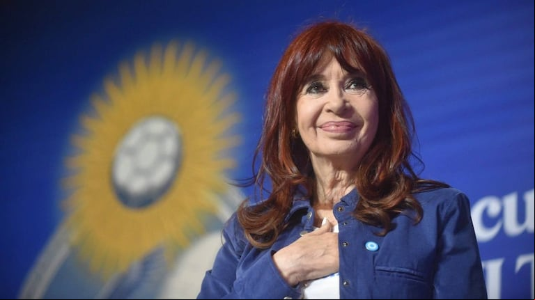 Cristina Kirchner envió un mensaje al interior del peronismo: “Tenemos que replantearnos”. (Foto: @CFKArgentina)