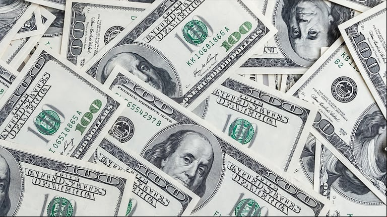 Cuáles son los requisitos y cuánto se puede comprar en el banco. (Foto: Adobe Stock)