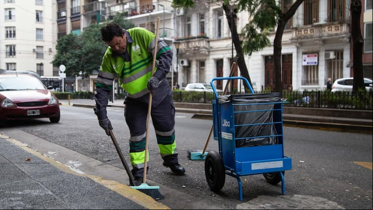 Cuánto cobra un barrendero en Buenos Aires en abril de 2025 (Foto: Gobierno de la Ciudad de Buenos Aires).