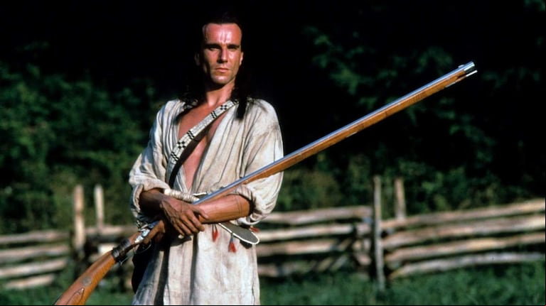 Daniel Day-Lewis es Nathaniel Poe-Ojo de Halcón en "El último de los mohicanos" (Foto: Netflix)