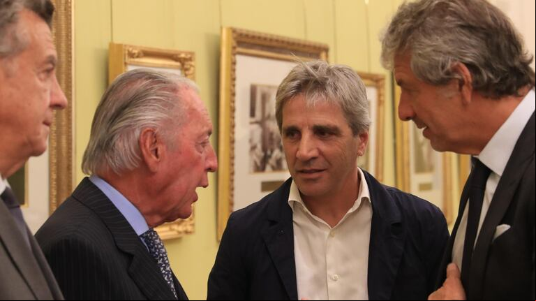 Daniel Funes de Rioja durante una reunión con Luis Caputo. (Foto: Ministerio de Economía)