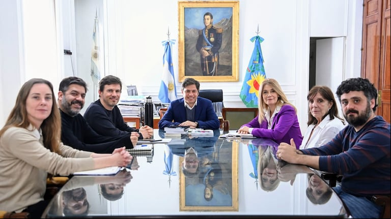 De aprobarse las reelecciones indefinidas, la senadora Teresa García -con línea directa con Cristina Kirchner-, o el diputado camporista Facundo Tignanelli, que responde a Máximo Kirchner-, podrían ser reelectos (Foto: NA).
