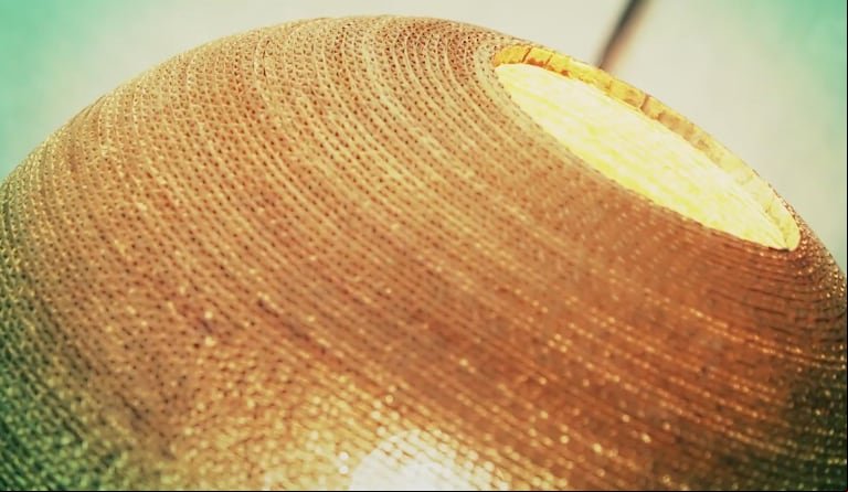 Detalle de una de las lámparas (Foto Polka)