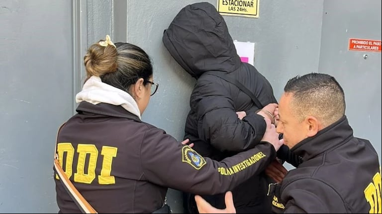 Detuvieron al agresor de la joven que denunció que fue abusada en una playa en Mar del Plata. (Foto: gentileza La Capital)