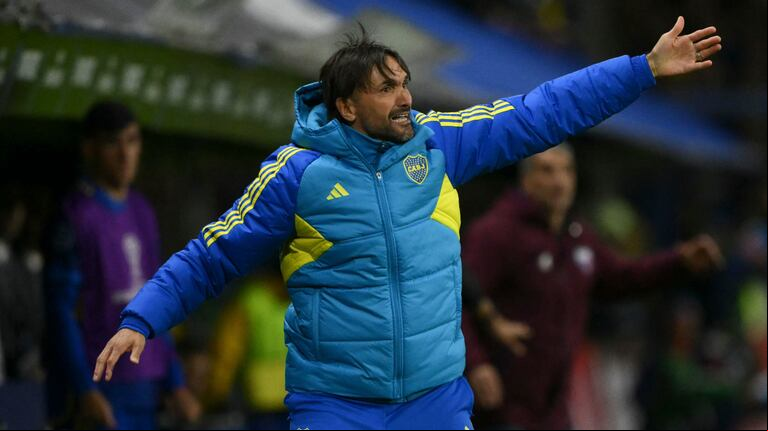 Diego Martínez no logra juntar dos versiones parecidas en Boca (Foto: AFP)
