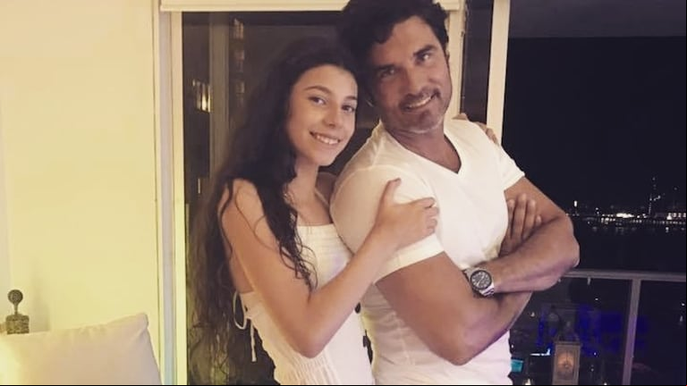 Diego Olivera y Victoria Olivera Ayos, en una imagen de 2018. Foto: Instagram @vickydoll22.