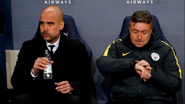 Domenec Torrent junto a Pep Guardiola en Manchester City. (Foto: Reuters)
