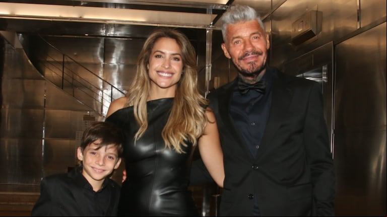 Durante su cumpleaños, Marcelo Tinelli posó junto a su hijo Lolo y Milett Figueroa. (Foto: Movilpress).