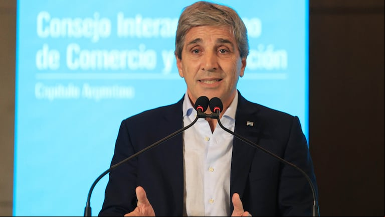 Economía fija condiciones para el traspaso de la obra pública a las provincias y municipios. (Foto: NA/DANIEL VIDES)