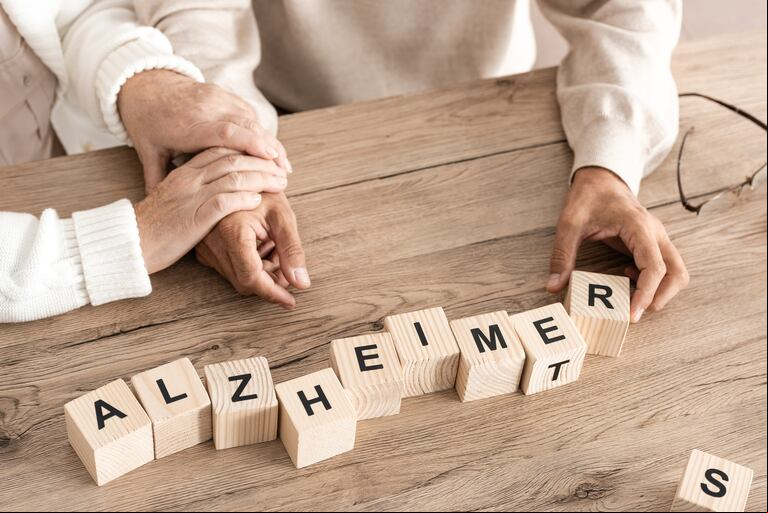 El alzhéimer podría detectarse. (Foto: Adobe Stock)