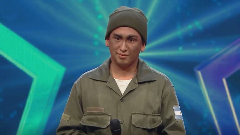 El concursante hizo llorar al jurado y pasó a la siguiente instancia. (Captura: Telefe)