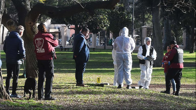 El crimen del ingenerio Mariano Barbieri sucedió en el parque sobre Av. Libertador. (Foto: Télam)
