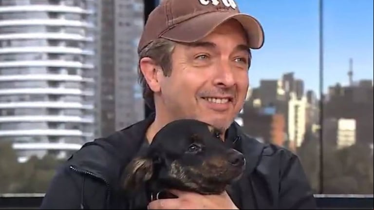 El día que Ricardo Darín le dio vida a su mejor papel: el de un humano con ganas de ayudar a los animales. (Foto: captura de América)