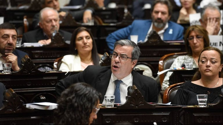 El diputado Germán Martínez de UxP insiste con la presencia de los ministros en el Congreso (Foto: Facebook @germanmartinezsantafe).