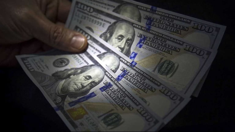 El dólar futuro es un contrato que se negocia en pesos y fija un determinado tipo de cambio a su vencimiento. (Foto: Pablo Lasansky/NA).
