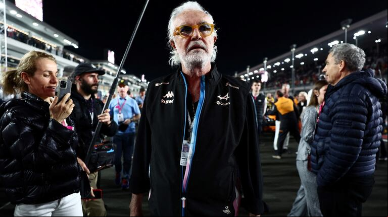 El empresario italiano Flavio Briatore invirtió en Franco Colapinto. (Foto: Reuters/Jakub Porzycki).