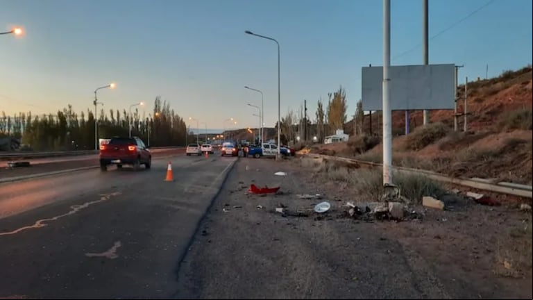 El episodio ocurrió sobre la ruta 7, en Neuquén. (Foto: gentileza La Mañana Neuquén)