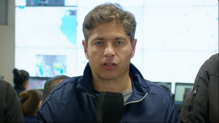 El gobernador Axel Kicillof, convocó a un acto de su agrupación y resiste a las presiones para dar marcha atrás con el desdoblamiento (Foto: captura de video).