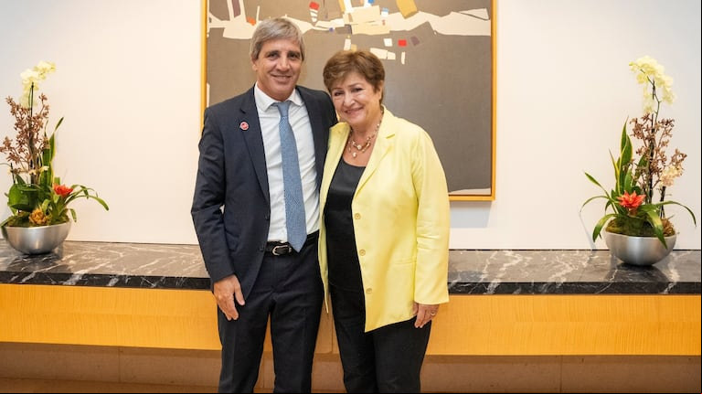 El Gobierno espera avanzar un paso más en el acuerdo con el FMI para llevar tranquilidad a los mercados. (Foto: X @KGeorgieva)