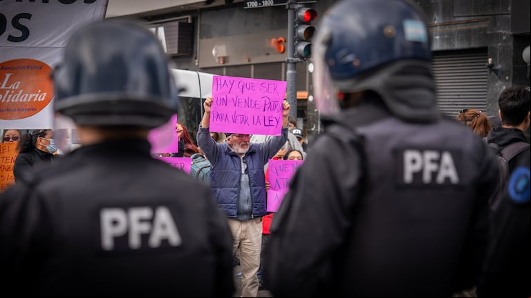 El Gobierno posterga la reforma de la PFA y el envío de la nueva Ley de Seguridad Nacional al Congreso (Foto: TN/Lele Heredia).