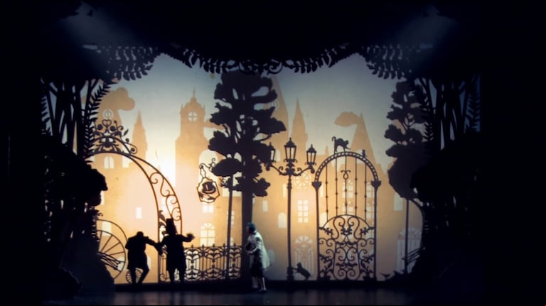 "El hombre que perdió su sombra" en versión Online. (Foto: Captura de video teatrocervantes.gob.ar)