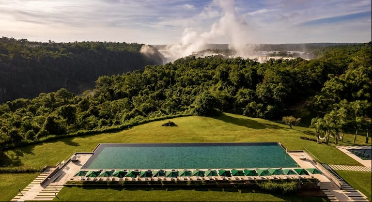 El hotel de cinco estrellas se ubica en medio de la selva misionera. (Foto: Gran Meliá Iguazú)