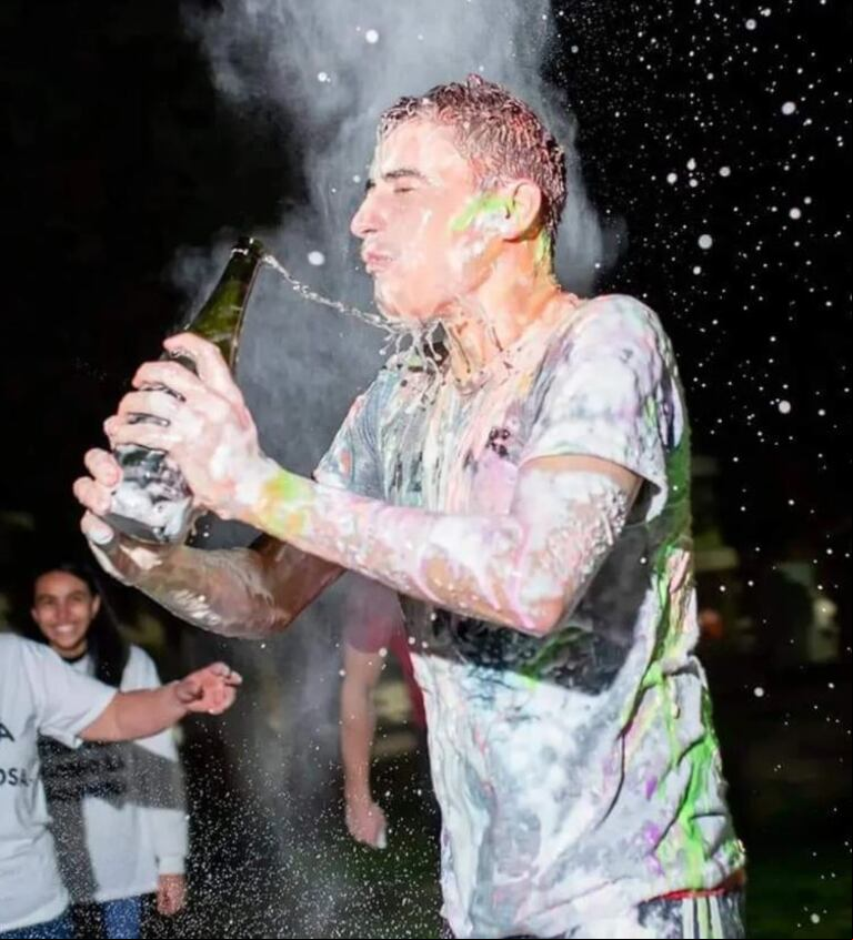 El joven ingeniero el día en que se recibió. (Foto: gentileza Joel Sánchez)