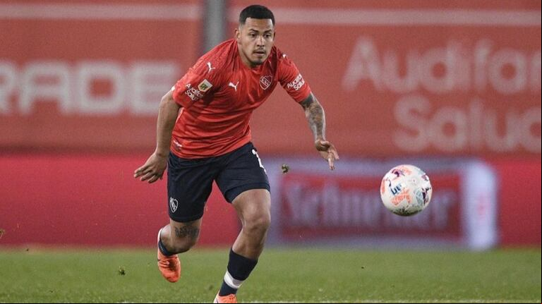 El Juan Román de Don Torcuato que buscará eliminar a River de la Copa Argentina. (Foto: X/ @Mati_Martinez)