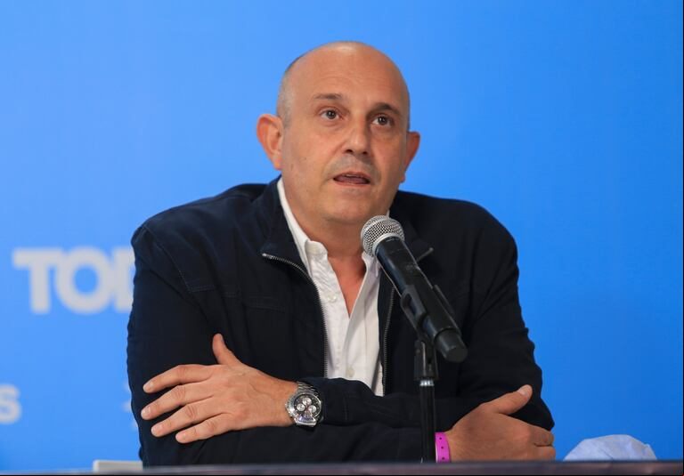El Ministerio de Transporte a cargo de Alexis Guerrera trabajará junto a la cartera de Economía para definir el esquema de aumento tarifario del boleto de colectivos y trenes en el AMBA. (Foto: NA).