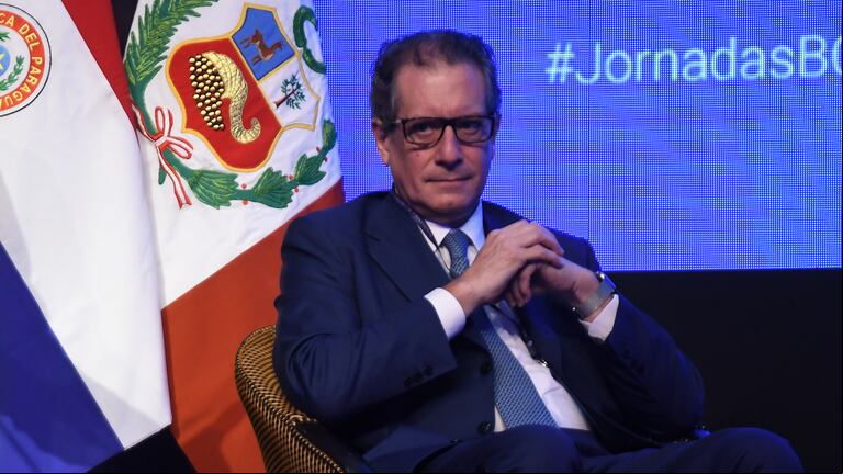 El presidente del Banco Central, Miguel Ángel Pesce, anticipó que el dólar para turistas extranjeros entra en vigencia este viernes 2 de diciembre. (Foto: BCRA)
